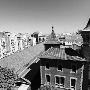 hostal-argo.topbarcelonahotels.com/